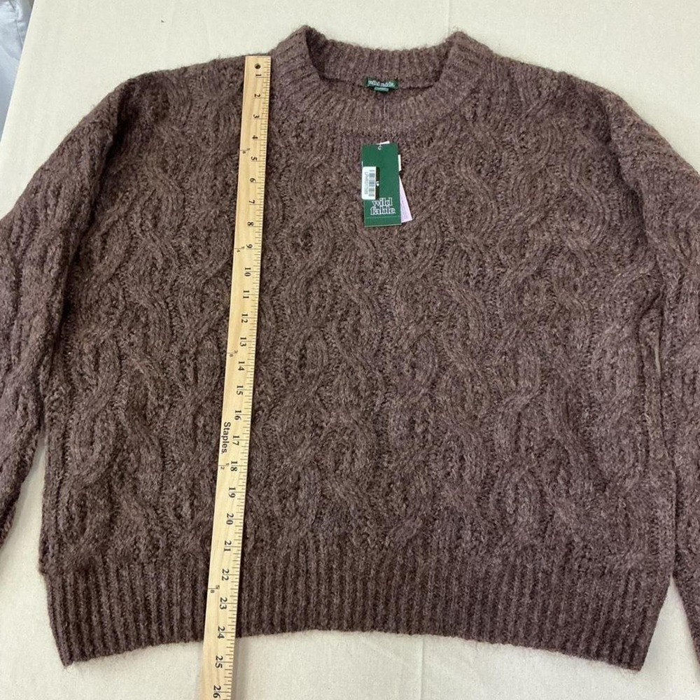 Wild‎ Fable brown cable knit sweater